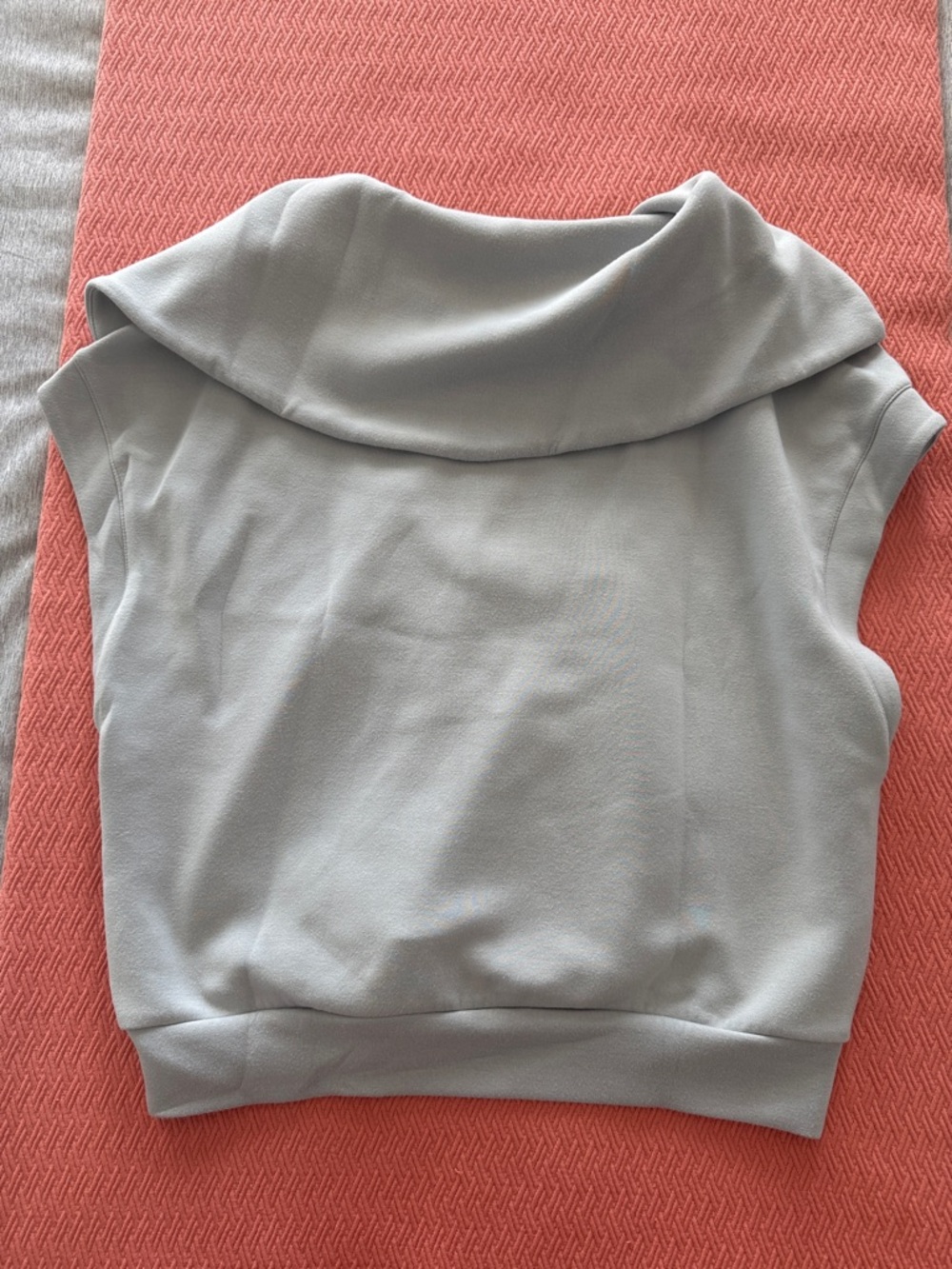 Varley Light Blue Sleeveless Half-Zip Hoodie - Picture 2 of 2
